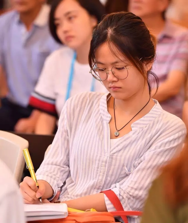 上海的城市更新，地标性构筑