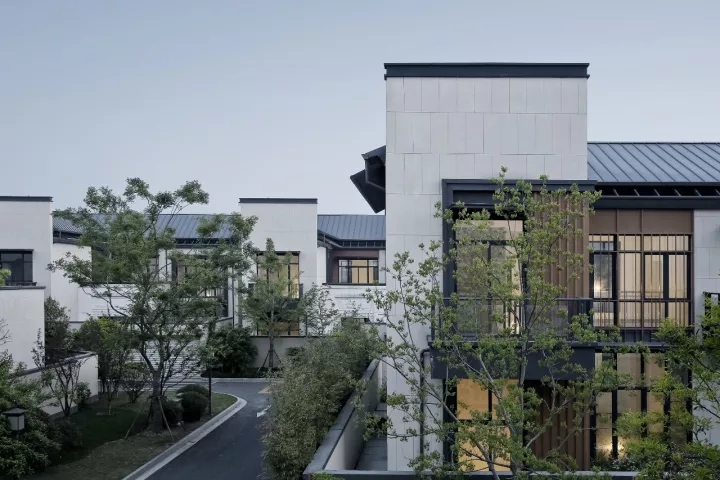 天井、构筑与内部路路的关系