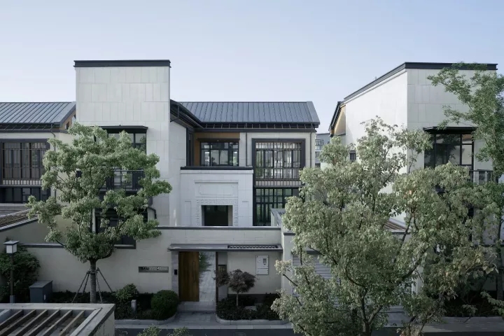 组团内构筑细部风格统一