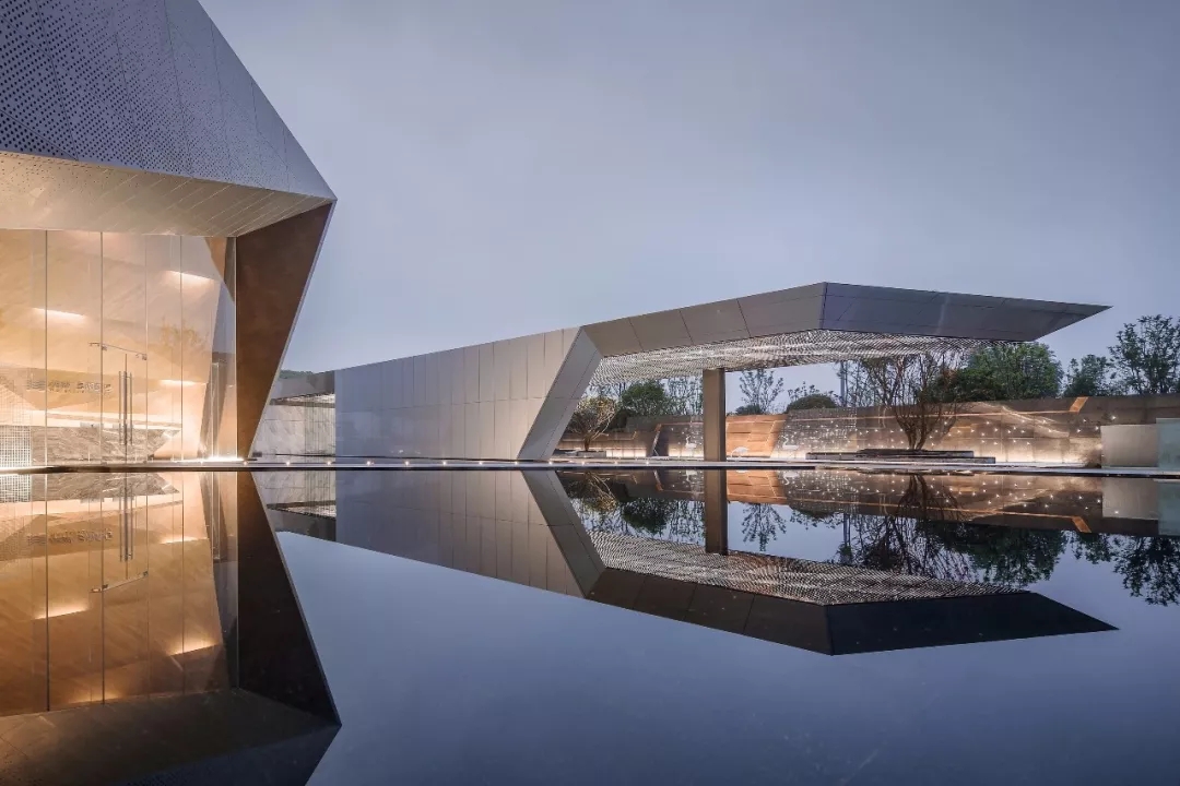 倒影 by苏圣亮，9001cc金沙以诚为本构筑设计