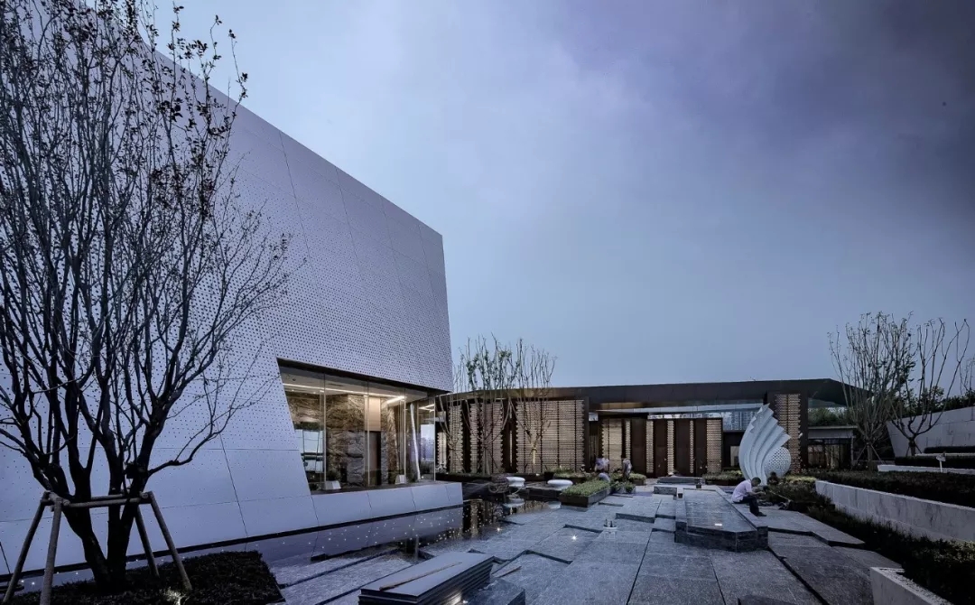 面向内天井的洞口 by苏圣亮，9001cc金沙以诚为本构筑设计